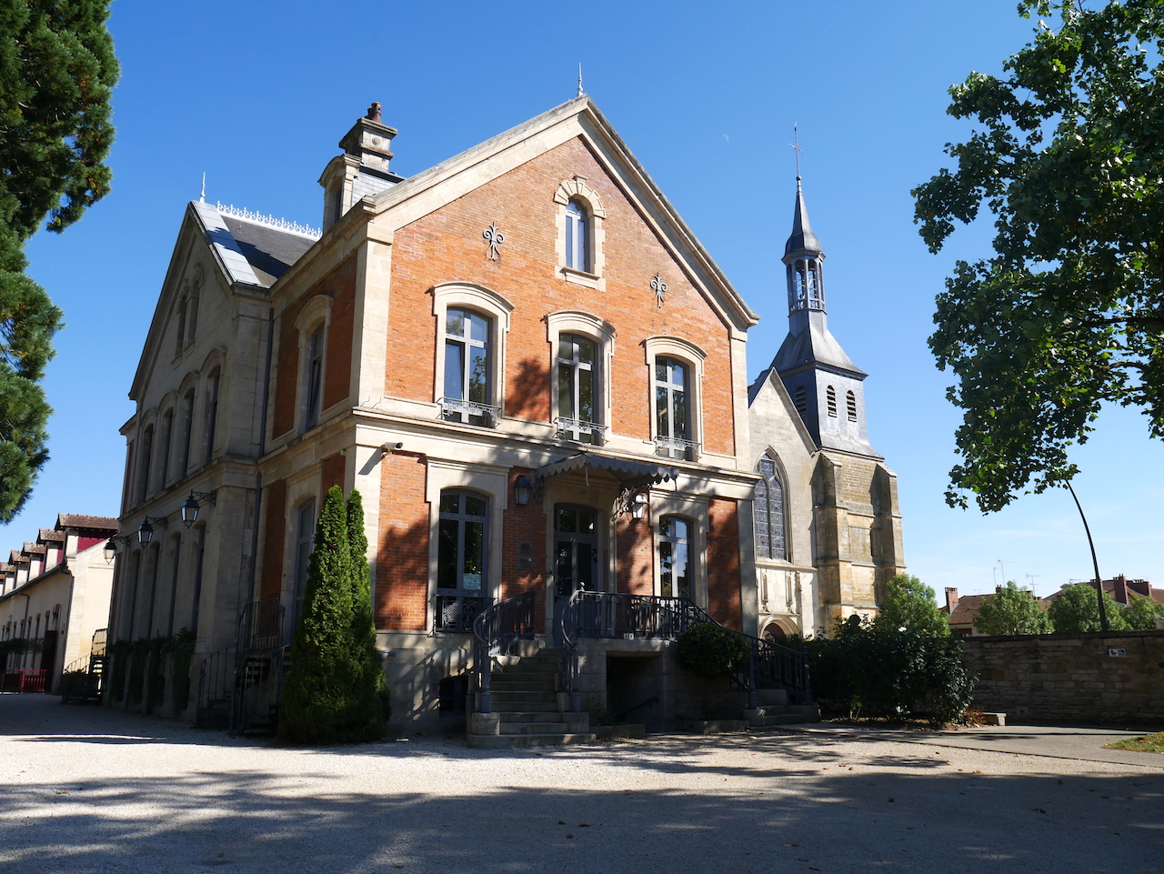 Maisons des officiers dans le Haras