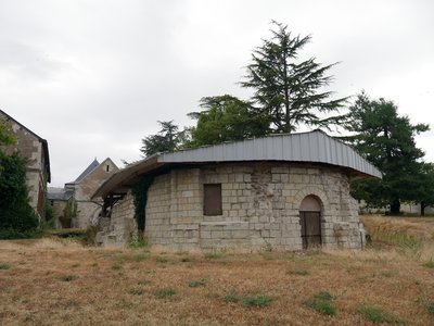 Vestiges de la crypte de l’abbatiale Saint-Florent