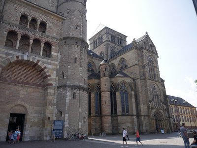 Façade de la cathédrale et de la basilique Notre-Dame de Trèves