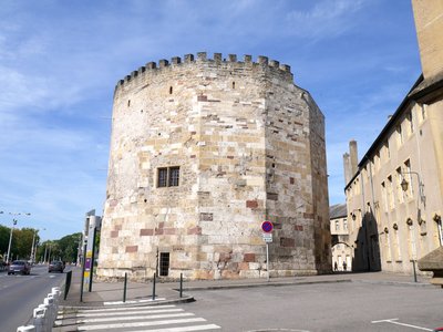 La Tour aux puces à Thionville