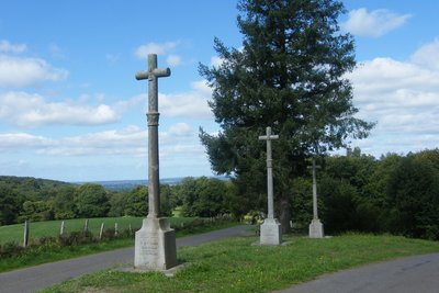 Les Trois Croix