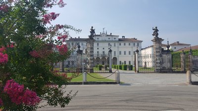 Villa Litta Carini