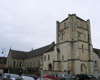 La Tour romane et l’église abbatiale des moniales de Jouarre