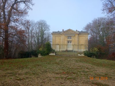 Pavillon Butard à La-Celle-Saint-Cloud