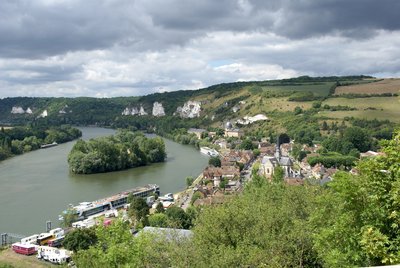 Une île sur la Seine aux Andelys