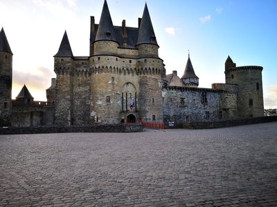 Façade est du château de Vitré