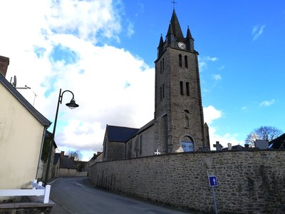 Église Saint-Ouen à La Chapelle-Erbée