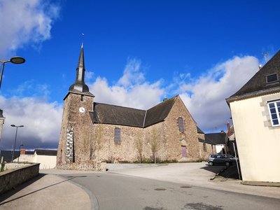 Église Saint-Martin à Bourgneuf-la-Forêt