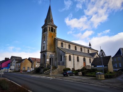 Pré-en-Pail-Église Sainte-Thérèse