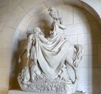 Statue de Saint-Martin dans la basilique du Bois Chenu à Domrémy-la-Pucelle