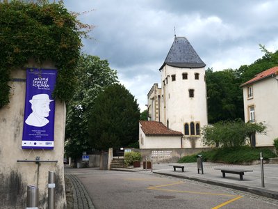 Chapelle abritant la dépouille de Robert Schuman à Scy-Chazelles