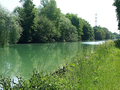 Paysage des bords du canal l’Aisne à la Marne