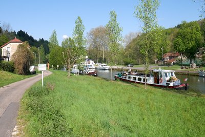 Port de plaisance de Fontenoy-le-Château