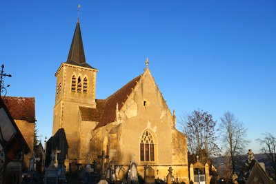 Église Saint-Pierre à Nolay