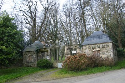 Entrée du château du Bois de la Roche