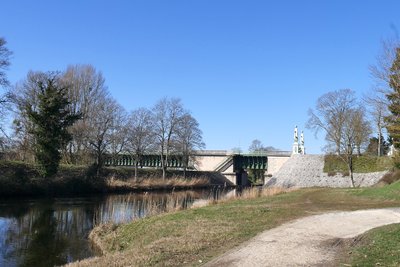 Découverte du pont canal de Briare depuis la Via Columbani