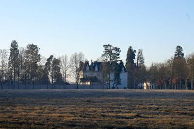 Château de Verdier dans la clairière