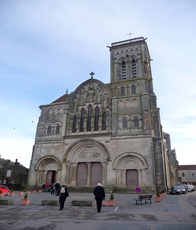 Façade de la basilique de Vézelay