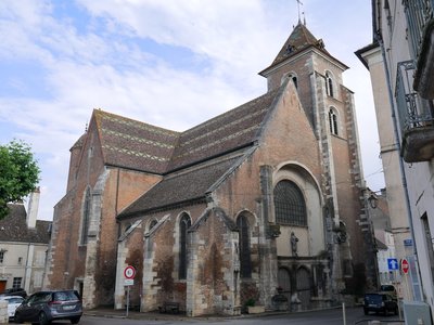 Vue générale de l’église de Saint-Jean-de-Losne