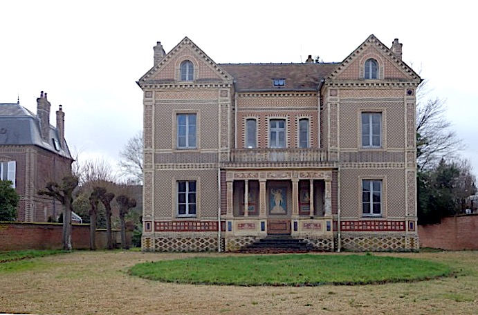 Musée de la céramique à Auneuil