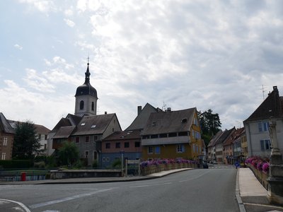 Delle avec ses maisons de style alsaciens