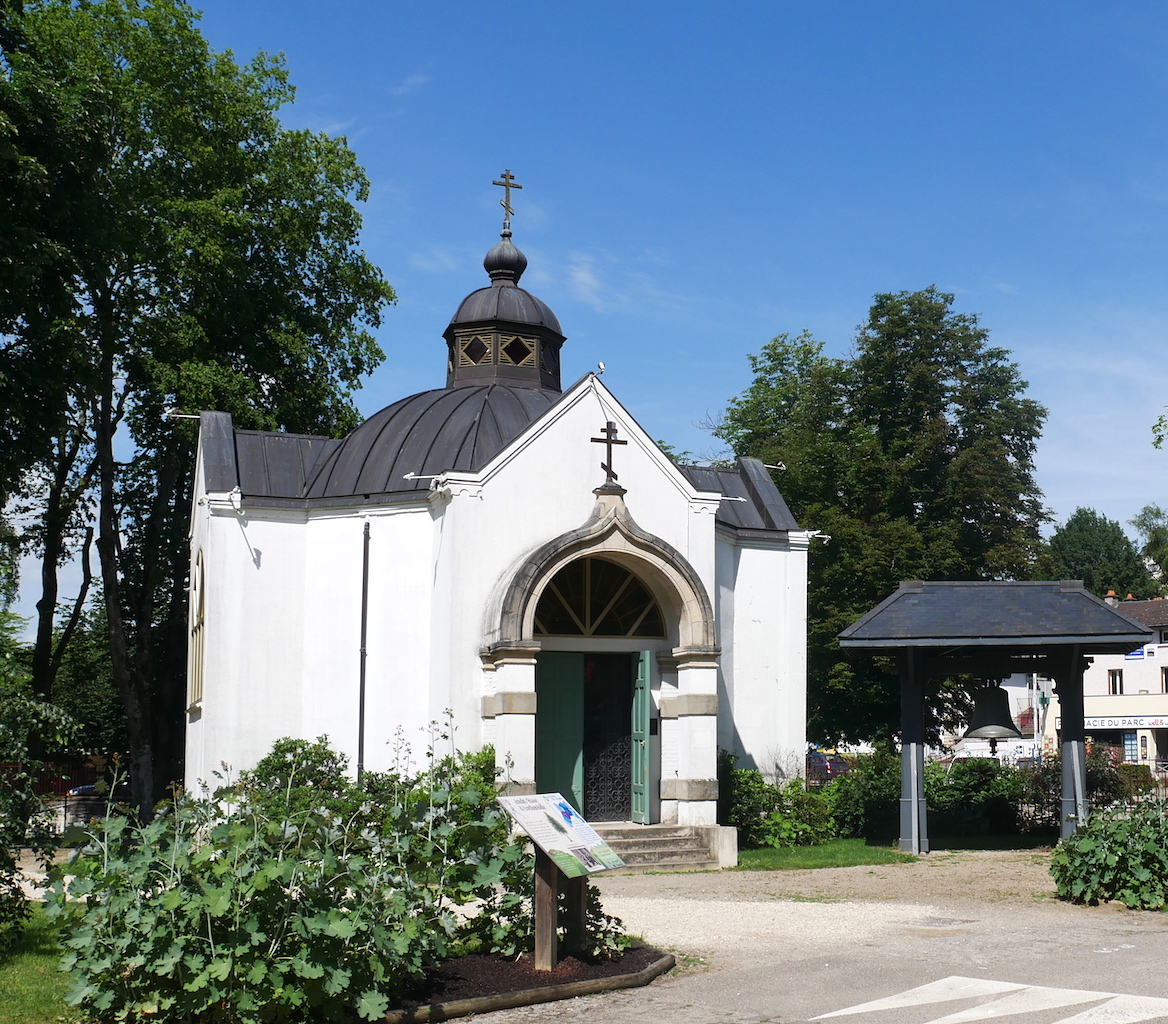 Chapelle orthodoxe dans le parc thermal de Contrexéville